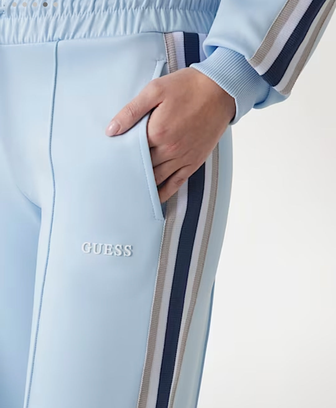 Tuta completa Guess