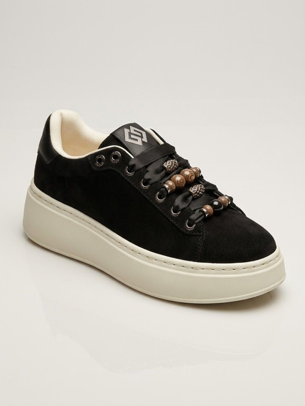 Sneakers donna Gold&Gold nere in ecocamoscio con fondo alto 5 cm