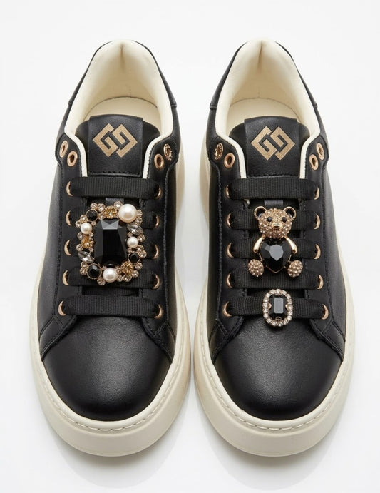 Sneaker donna Gold & Gold nera in pelle con applicazioni gioiello e suola avorio, codice GB1093-1