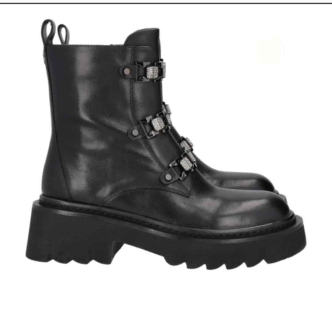 Anfibio Lea con accessori canna fucile