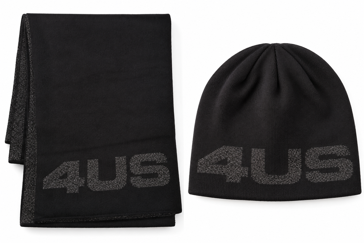 Sciarpa e cappellino nero 4US uomo su sfondo bianco