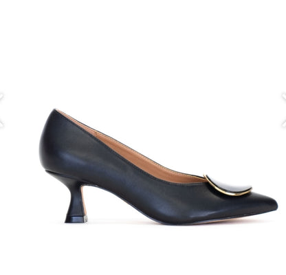 Décolleté con accessorio smalto