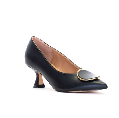 Décolleté con accessorio smalto