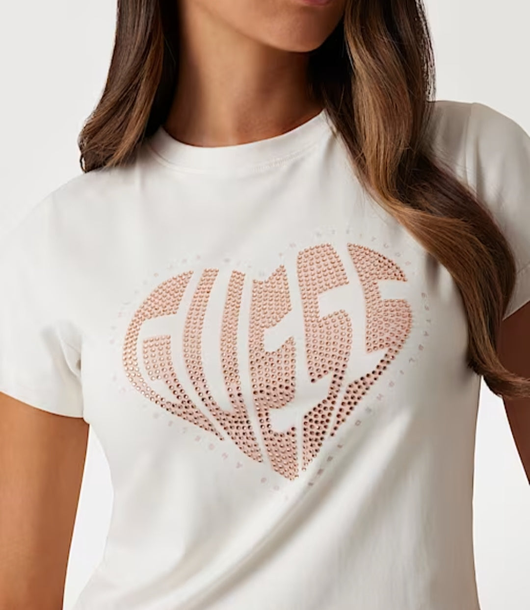 T-shirt con cuore strass