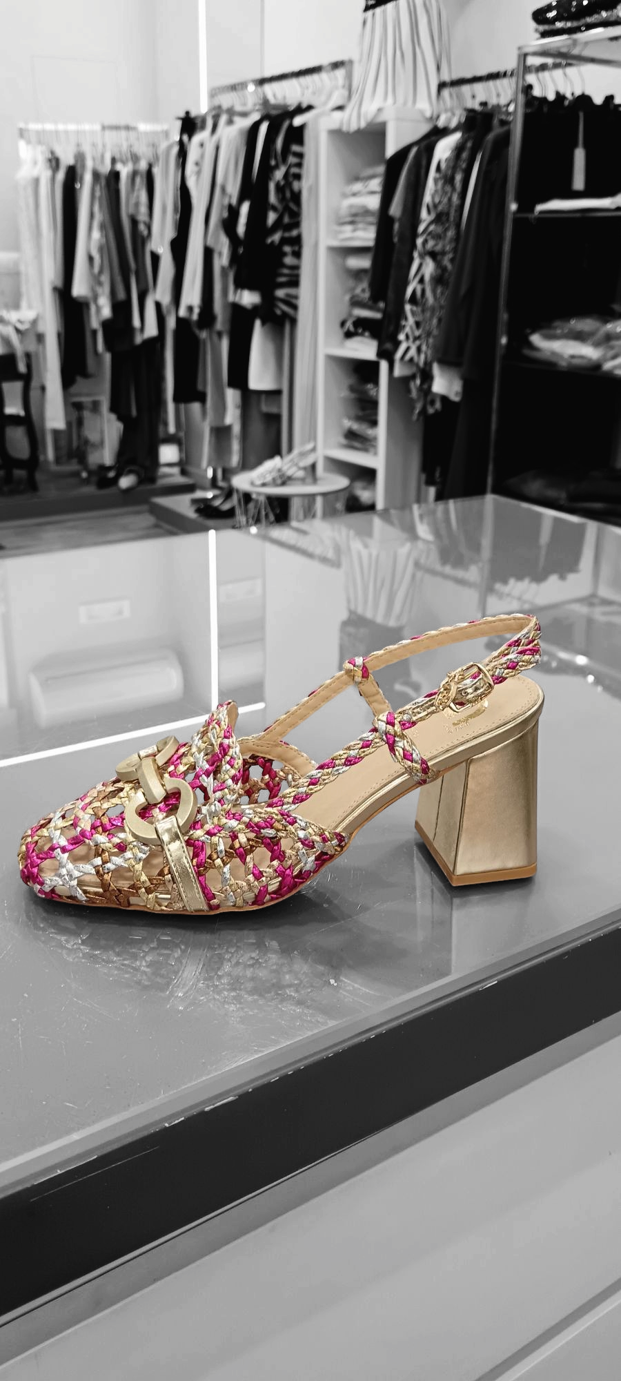 Sandalo multicolor intrecciata